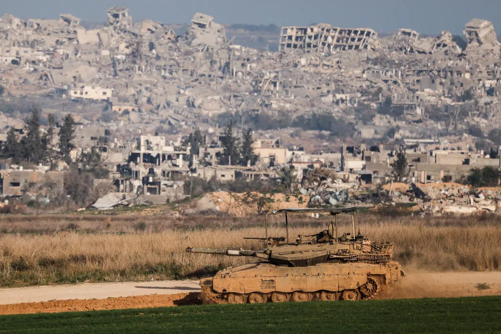 Netanyahu diz que Israel controlará toda a Faixa de Gaza e libera ajuda humanitária mediada por Exército